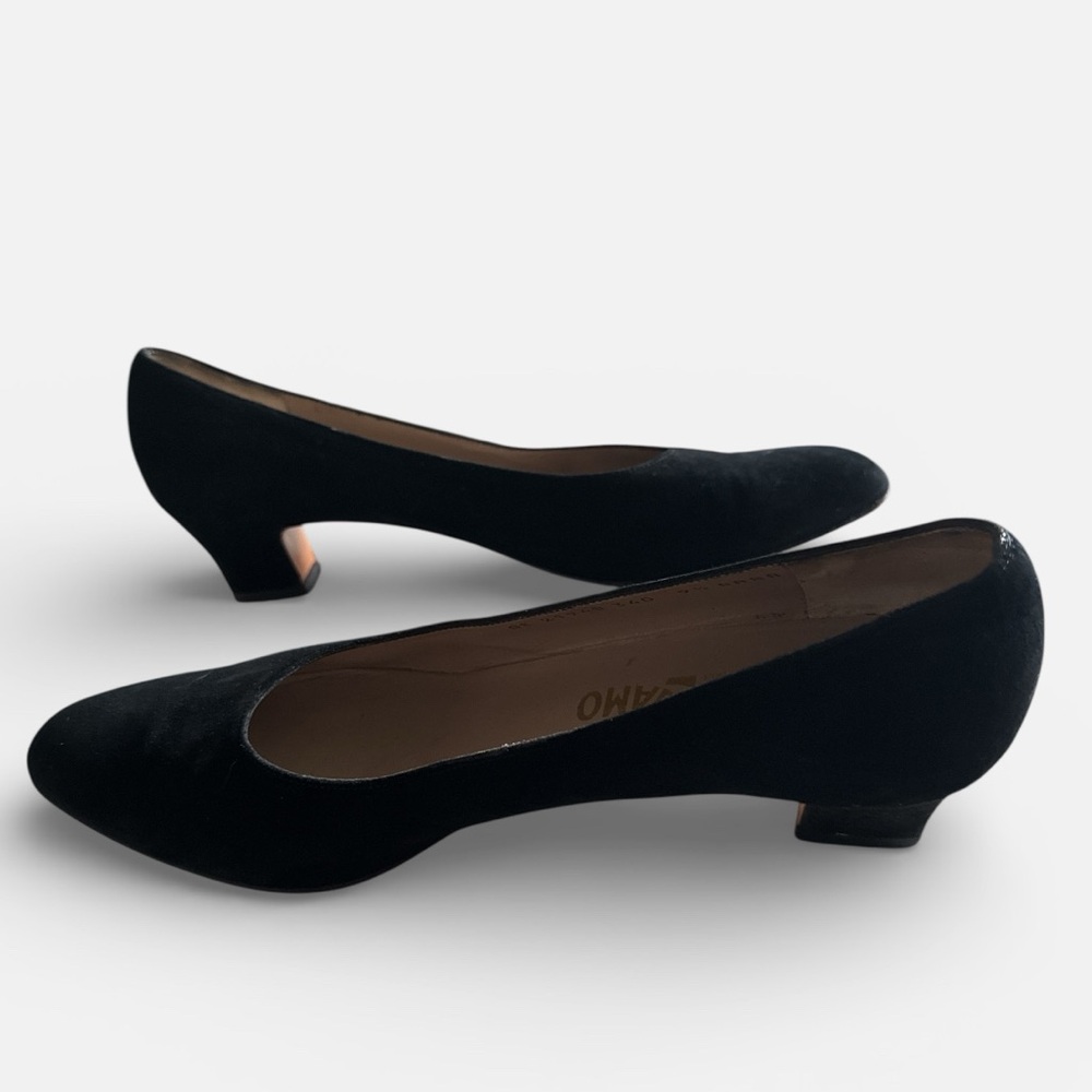 Salvatore Ferragamo Black‎ Suede Heels pumps slip on shoes Sz 9 1/2 AAAA